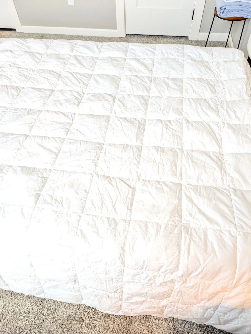 IKEA Hönsbär Twin Cream Beige Quilted Cotton Duck Feathers Down Comforter